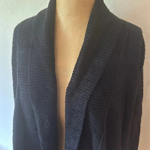 Barefoot Dreams sz M black soft cardigan great pre owned condition open front - Picture 2 of 7